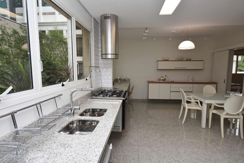 Apartamento, 4 quartos, 292 m² - Foto 1