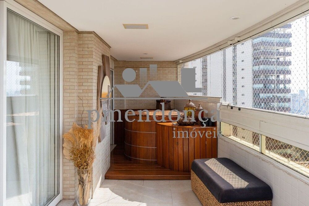 Apartamento, 3 quartos, 366 m² - Foto 1