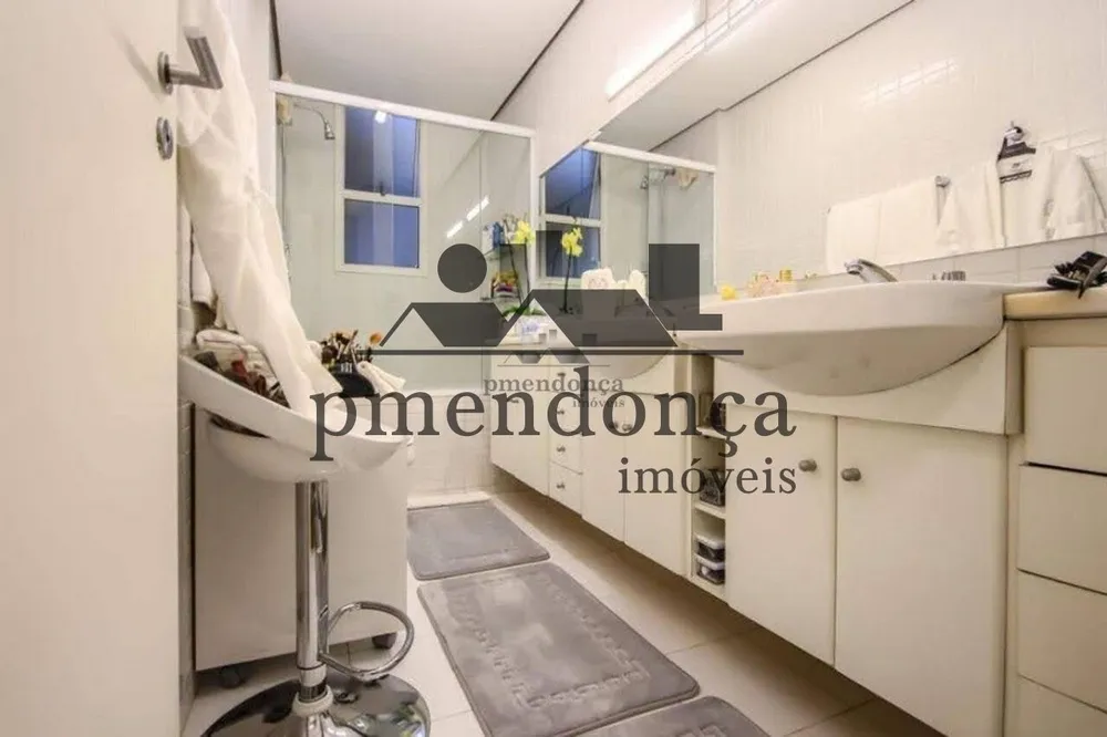 Apartamento, 3 quartos, 239 m² - Foto 1