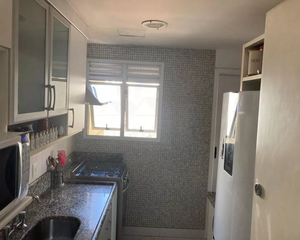 Apartamento à venda com 3 quartos, 126m² - Foto 3