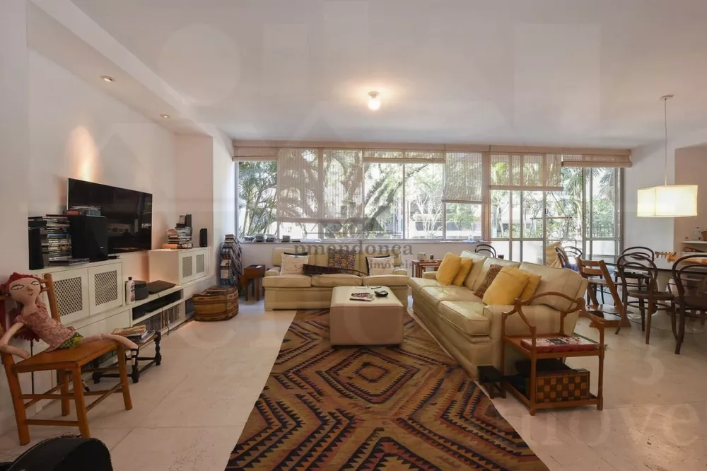 Apartamento, 3 quartos, 271 m² - Foto 1