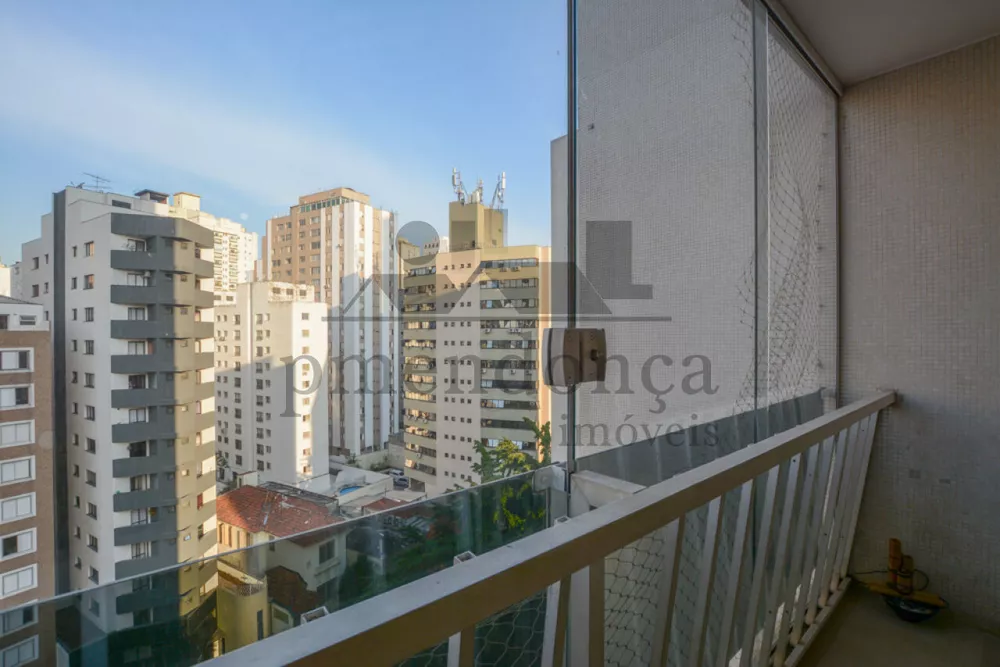 Apartamento à venda com 3 quartos, 230m² - Foto 2