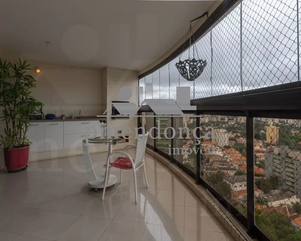 Apartamento à venda com 4 quartos, 247m² - Foto 1