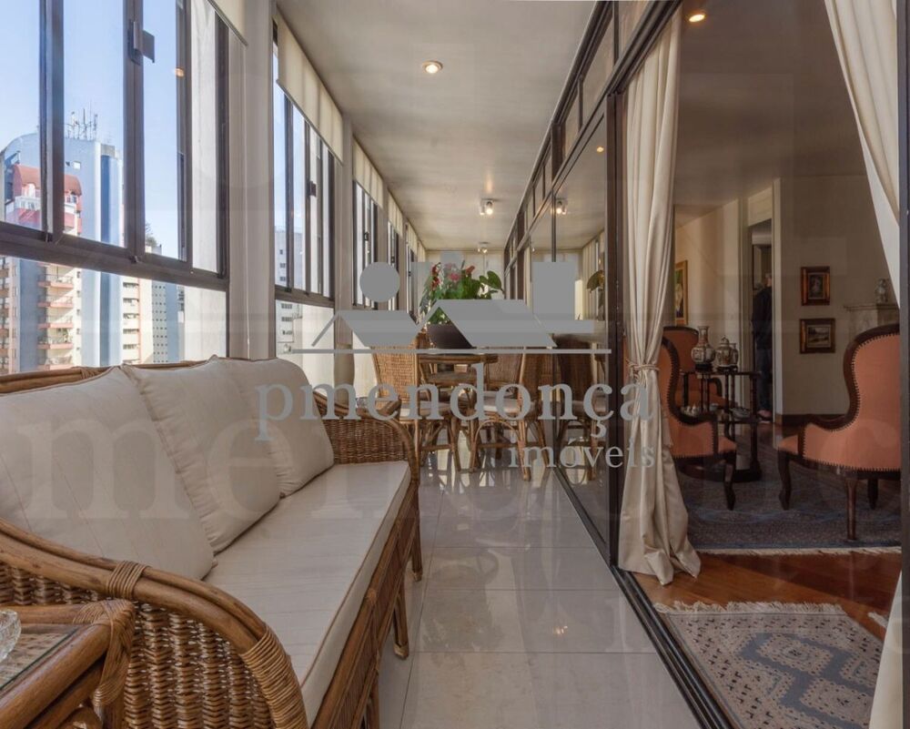 Apartamento, 4 quartos, 270 m² - Foto 1