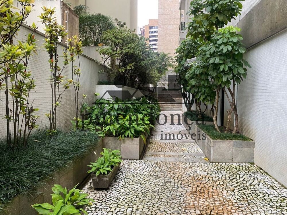 Apartamento, 3 quartos, 158 m² - Foto 2