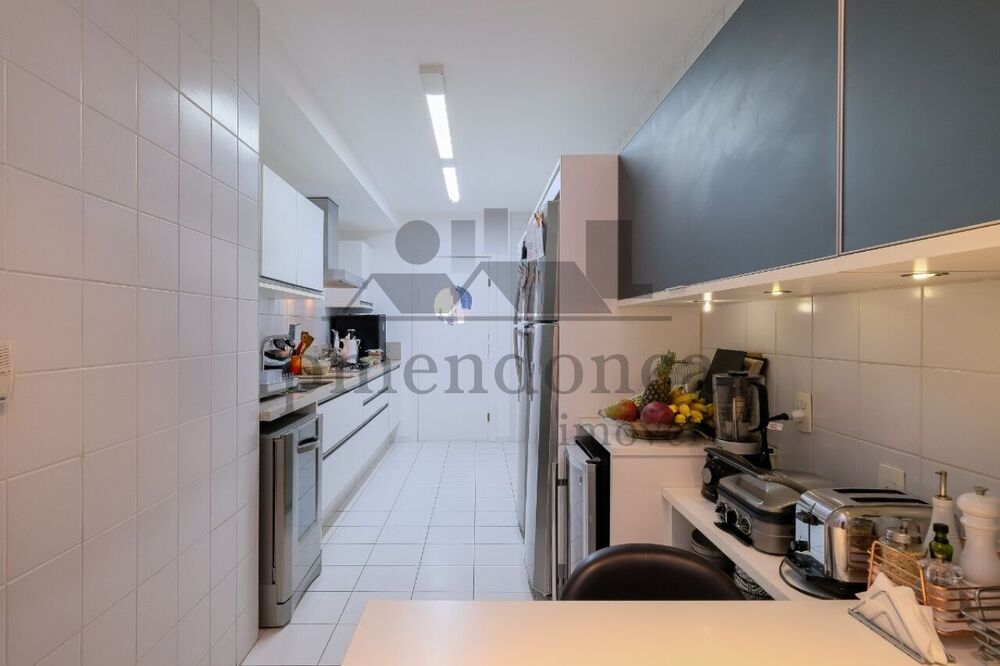 Apartamento, 3 quartos, 186 m² - Foto 1