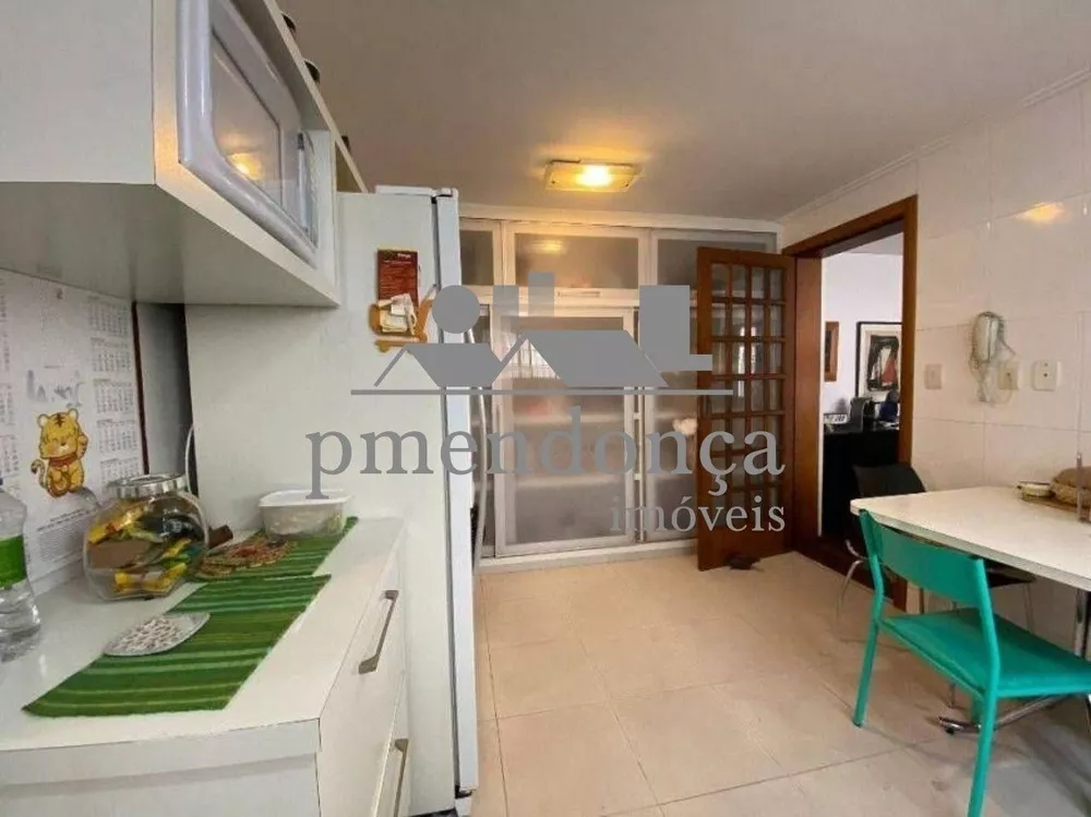 Casa de Vila à venda com 3 quartos, 180m² - Foto 4