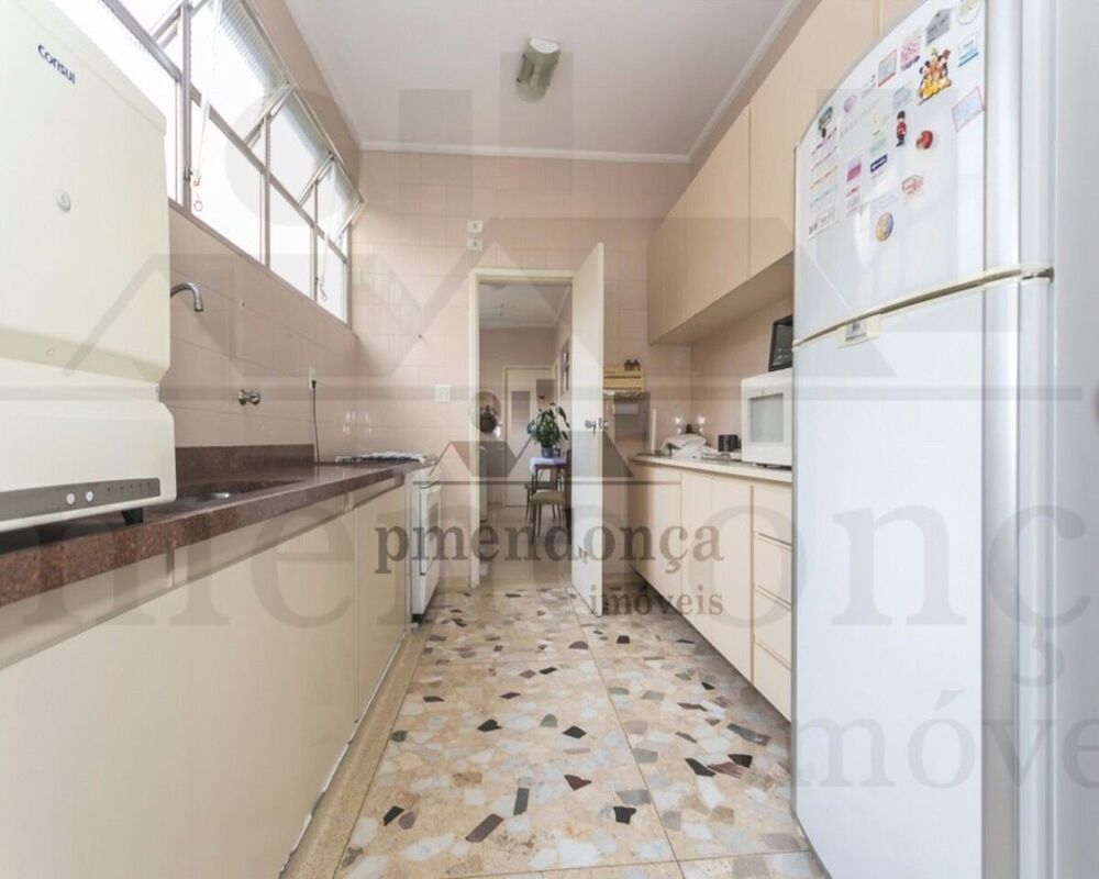 Apartamento à venda com 3 quartos, 198m² - Foto 12