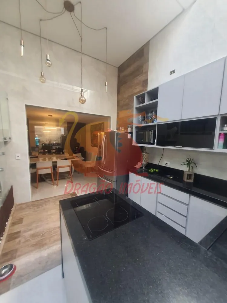 Casa, 3 quartos, 160 m² - Foto 1