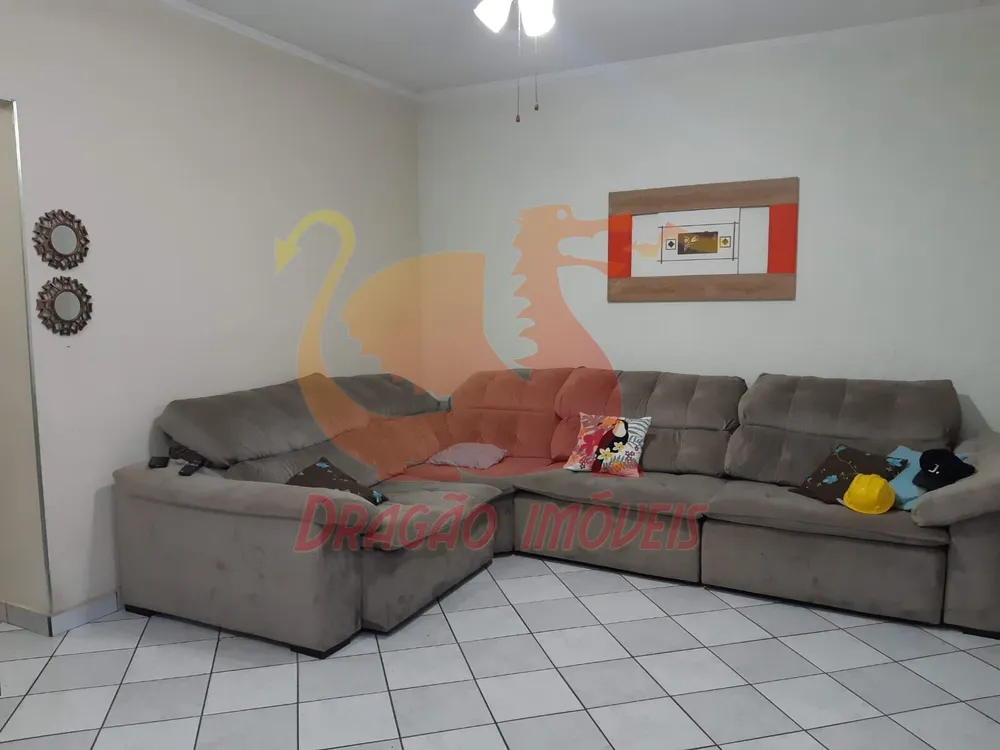 Casa, 3 quartos, 300 m² - Foto 1