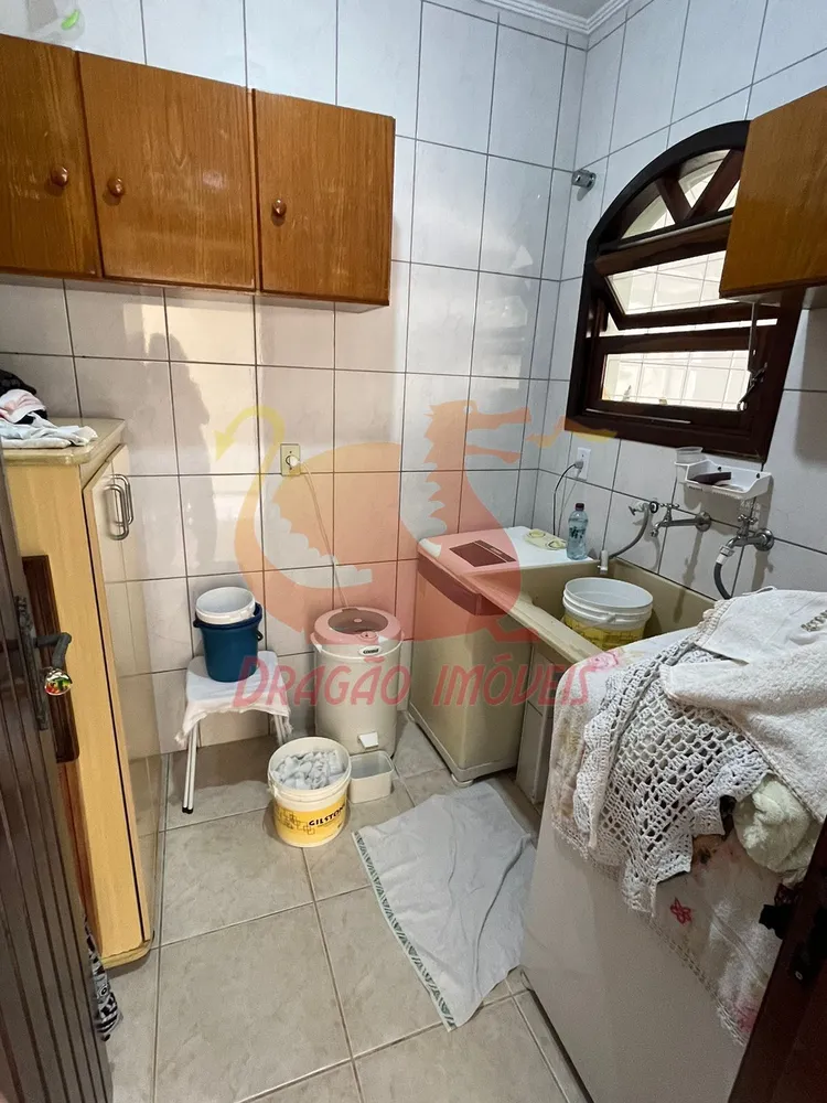 Casa, 4 quartos, 240 m² - Foto 3