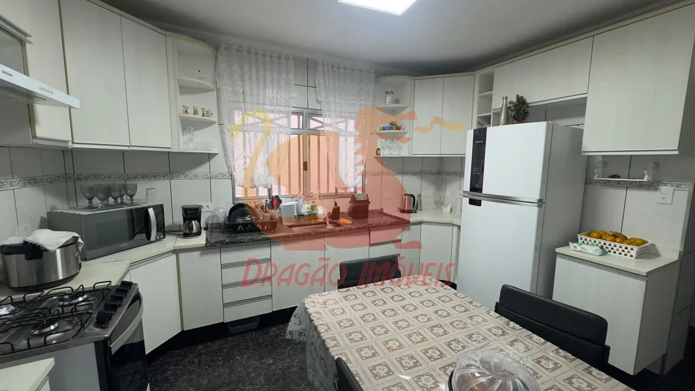 Casa, 5 quartos, 125 m² - Foto 2