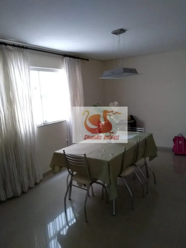 Casa, 3 quartos, 298 m² - Foto 2