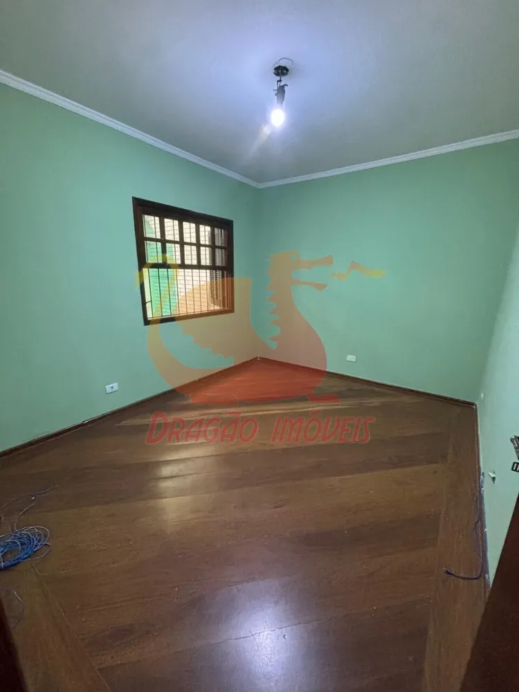 Casa, 3 quartos, 243 m² - Foto 2