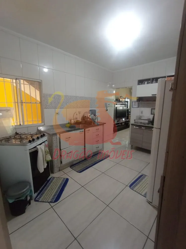 Casa, 3 quartos, 222 m² - Foto 3