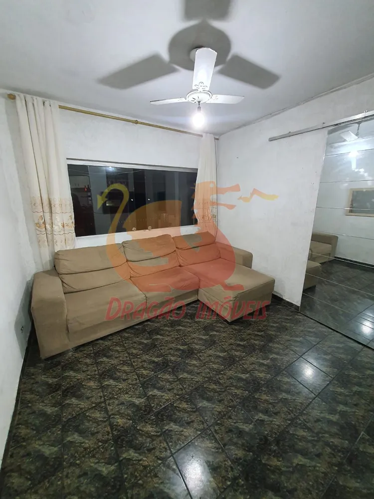 Casa, 2 quartos, 214 m² - Foto 1