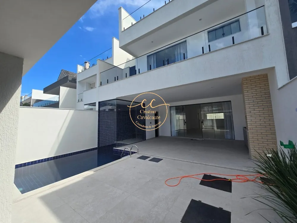 Casa, 3 quartos, 315 m² - Foto 1