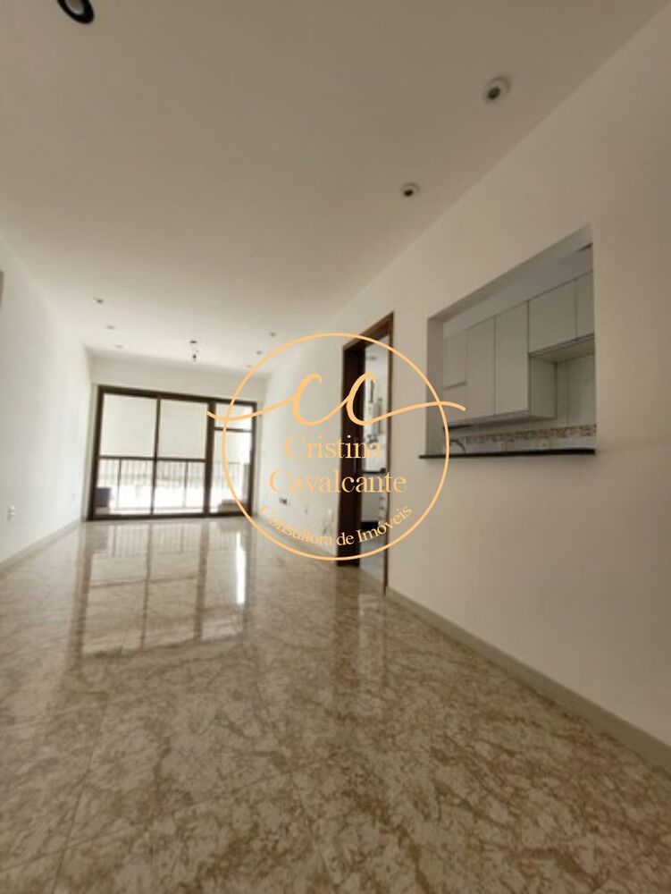Apartamento à venda com 2 quartos, 70m² - Foto 1
