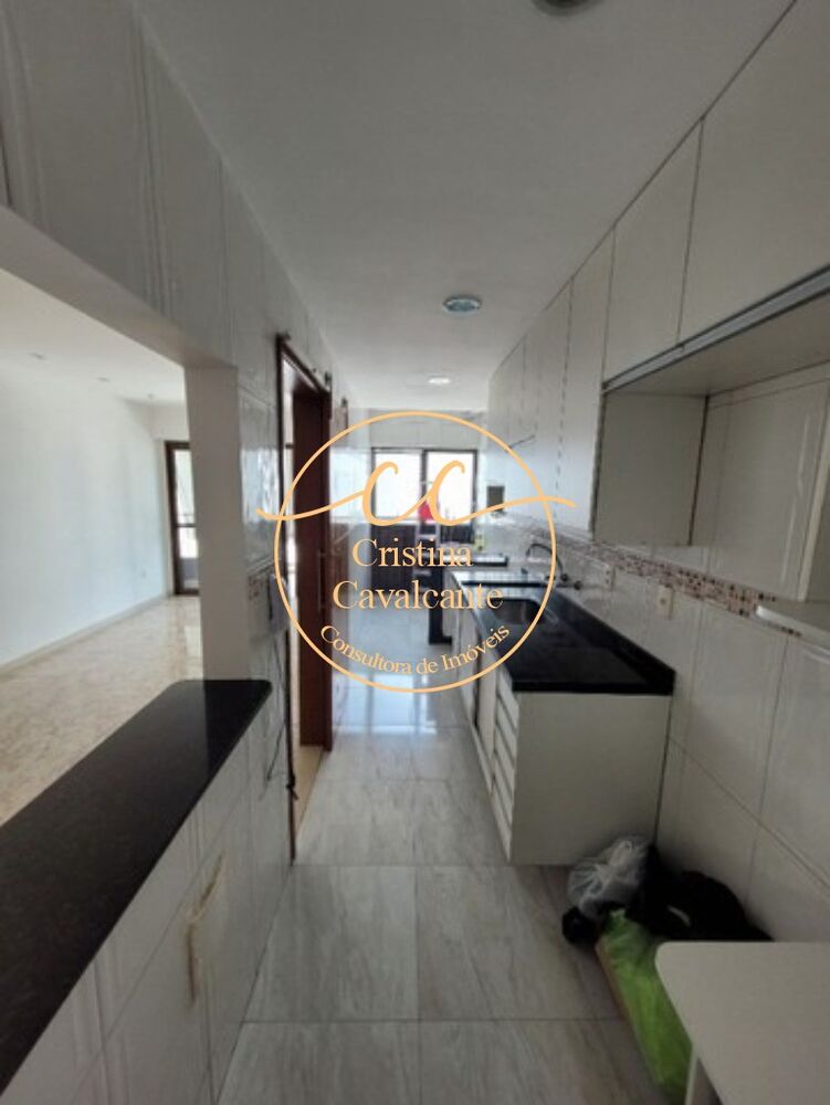 Apartamento à venda com 2 quartos, 70m² - Foto 4