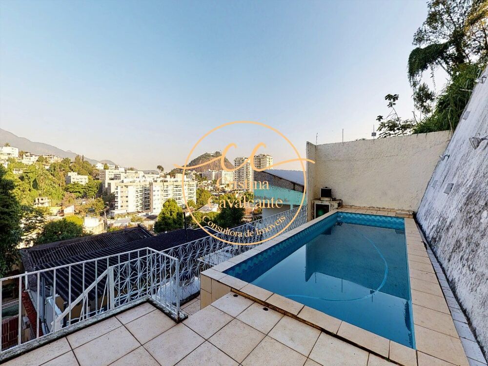 Casa à venda com 5 quartos, 350m² - Foto 1