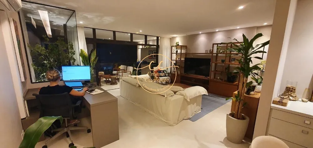 Apartamento, 3 quartos, 160 m² - Foto 1