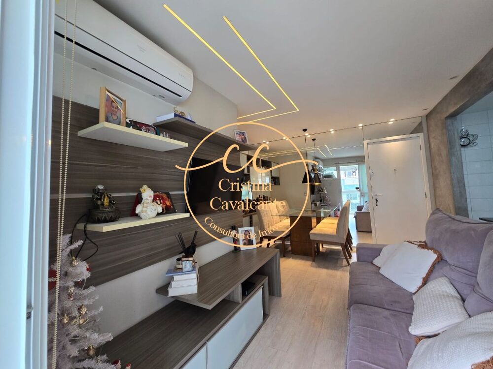 Apartamento à venda com 2 quartos, 62m² - Foto 2