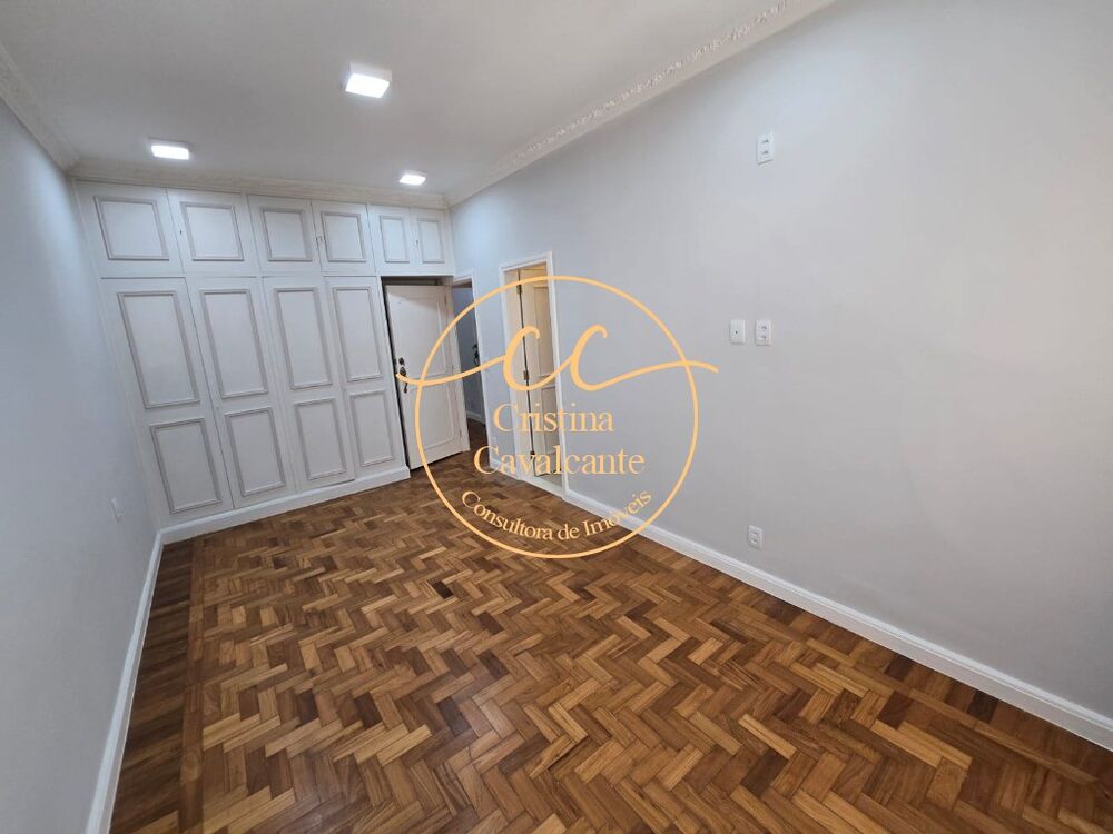 Apartamento à venda com 3 quartos, 205m² - Foto 13