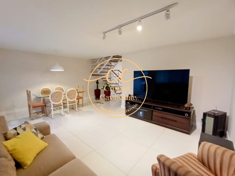 Casa à venda com 5 quartos, 209m² - Foto 2