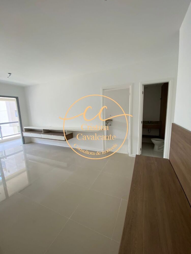 Apartamento à venda com 2 quartos, 67m² - Foto 2