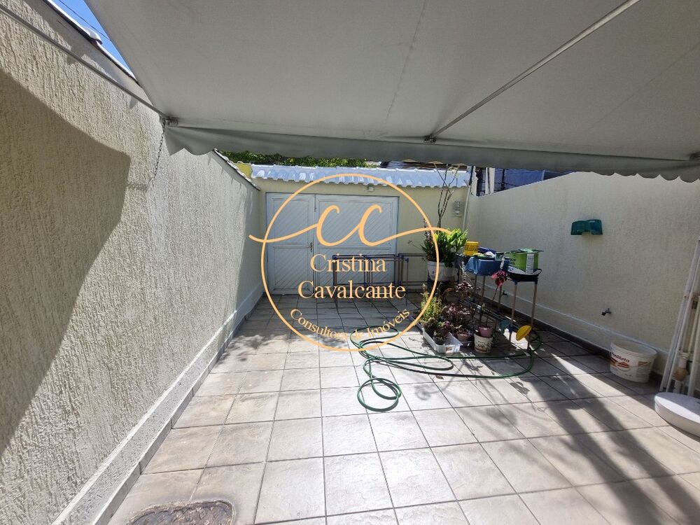 Casa à venda com 2 quartos, 100m² - Foto 4