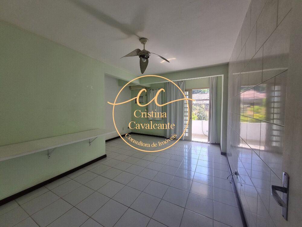Casa à venda com 2 quartos, 100m² - Foto 13