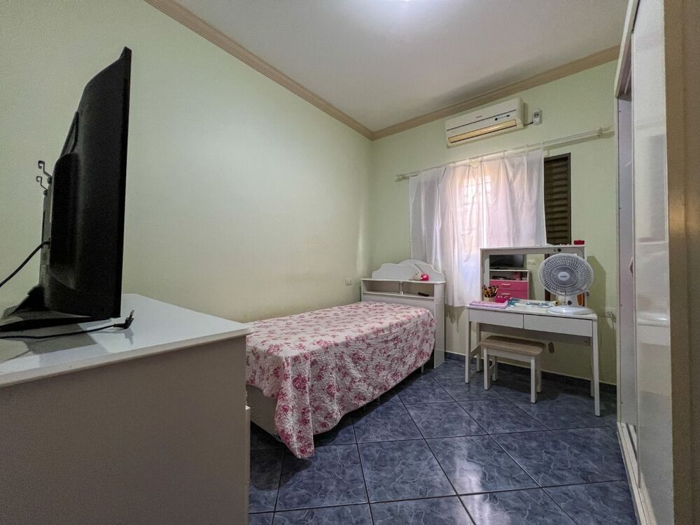 Casa, 3 quartos, 176 m² - Foto 1