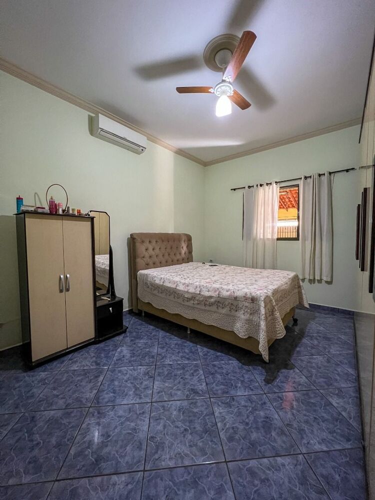 Casa, 3 quartos, 176 m² - Foto 2