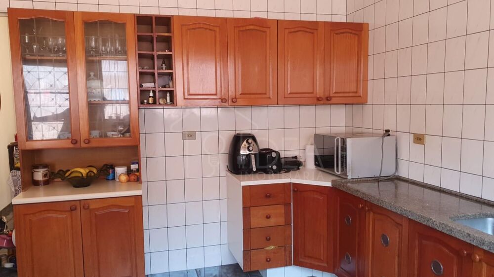 Casa, 5 quartos, 216 m² - Foto 1