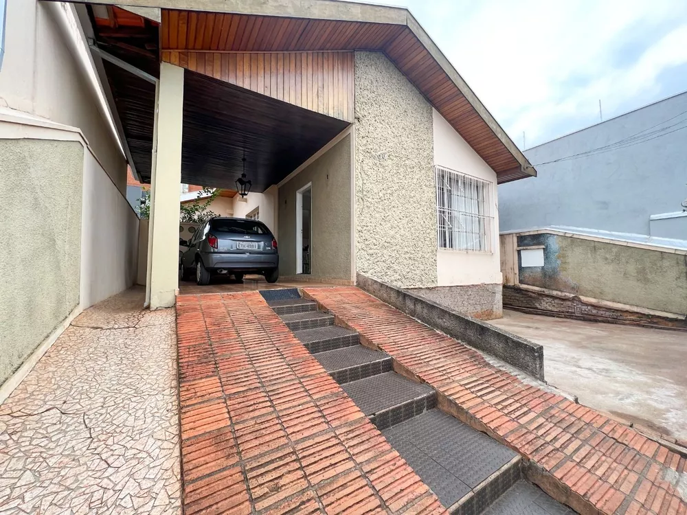 Casa à venda com 3 quartos, 178m² - Foto 2