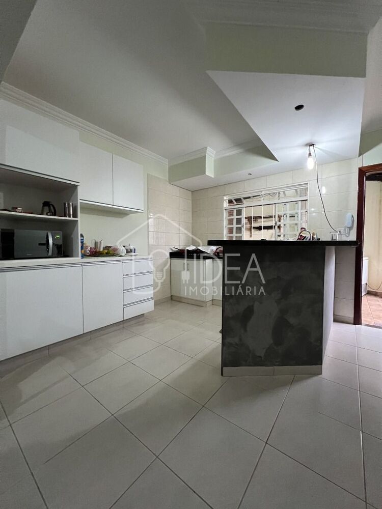 Casa, 3 quartos, 184 m² - Foto 2