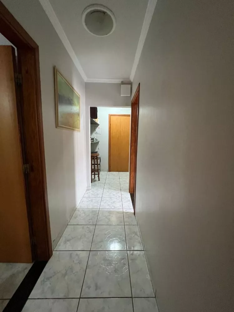 Casa à venda com 4 quartos, 240m² - Foto 13