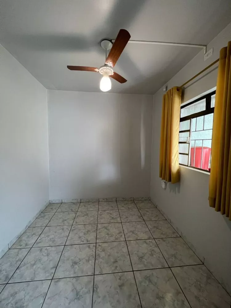 Casa à venda com 4 quartos, 240m² - Foto 23