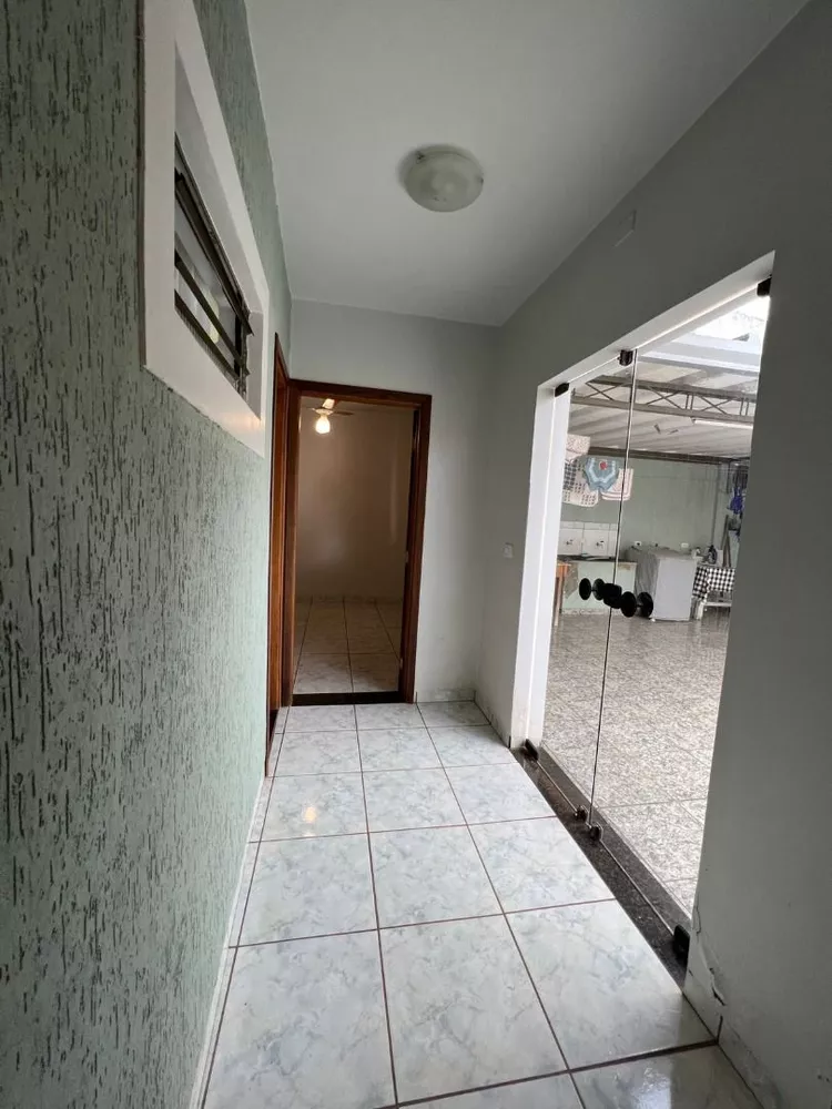 Casa à venda com 4 quartos, 240m² - Foto 21