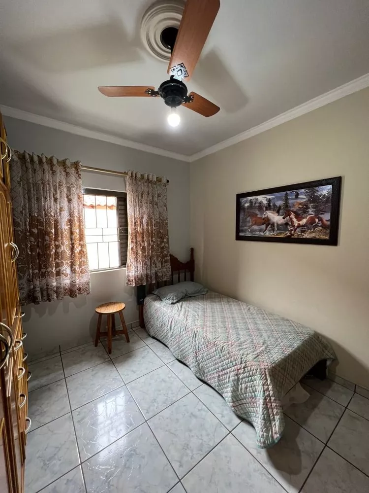 Casa à venda com 4 quartos, 240m² - Foto 19