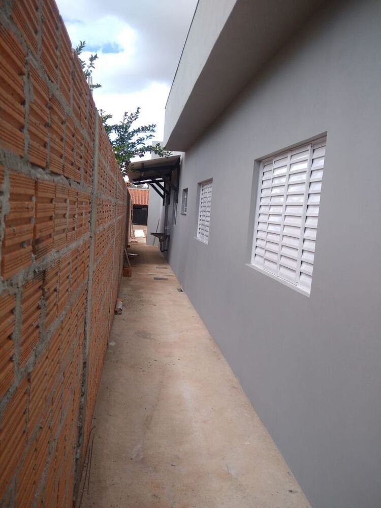 Casa à venda com 2 quartos, 70m² - Foto 13