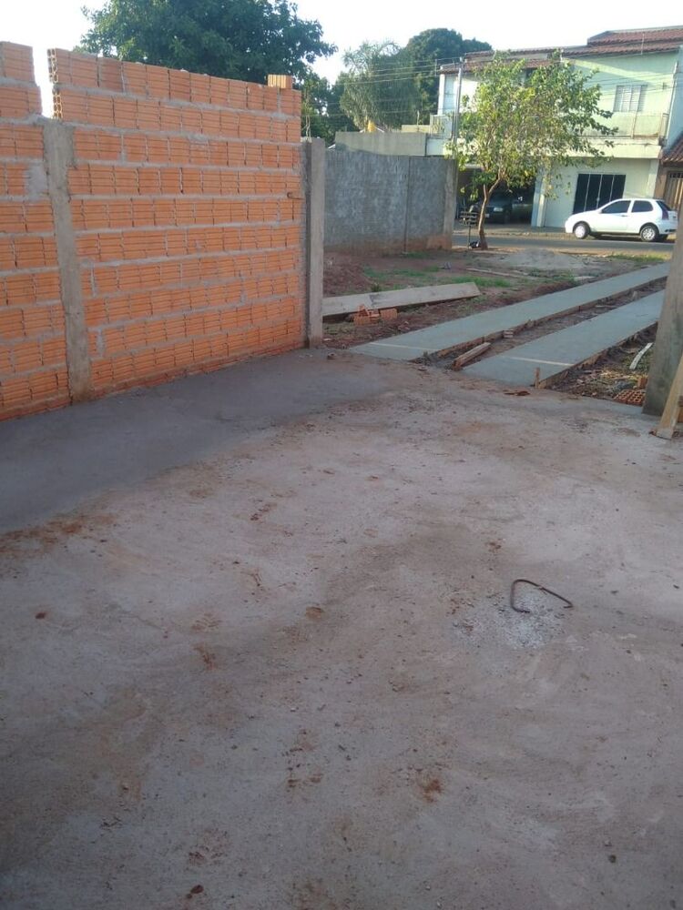 Casa à venda com 2 quartos, 70m² - Foto 4