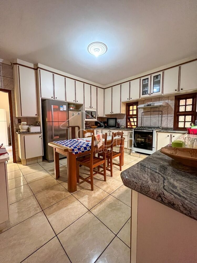 Casa, 13 quartos, 600 m² - Foto 4