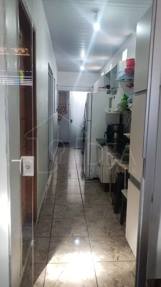 Casa à venda com 3 quartos, 92m² - Foto 4