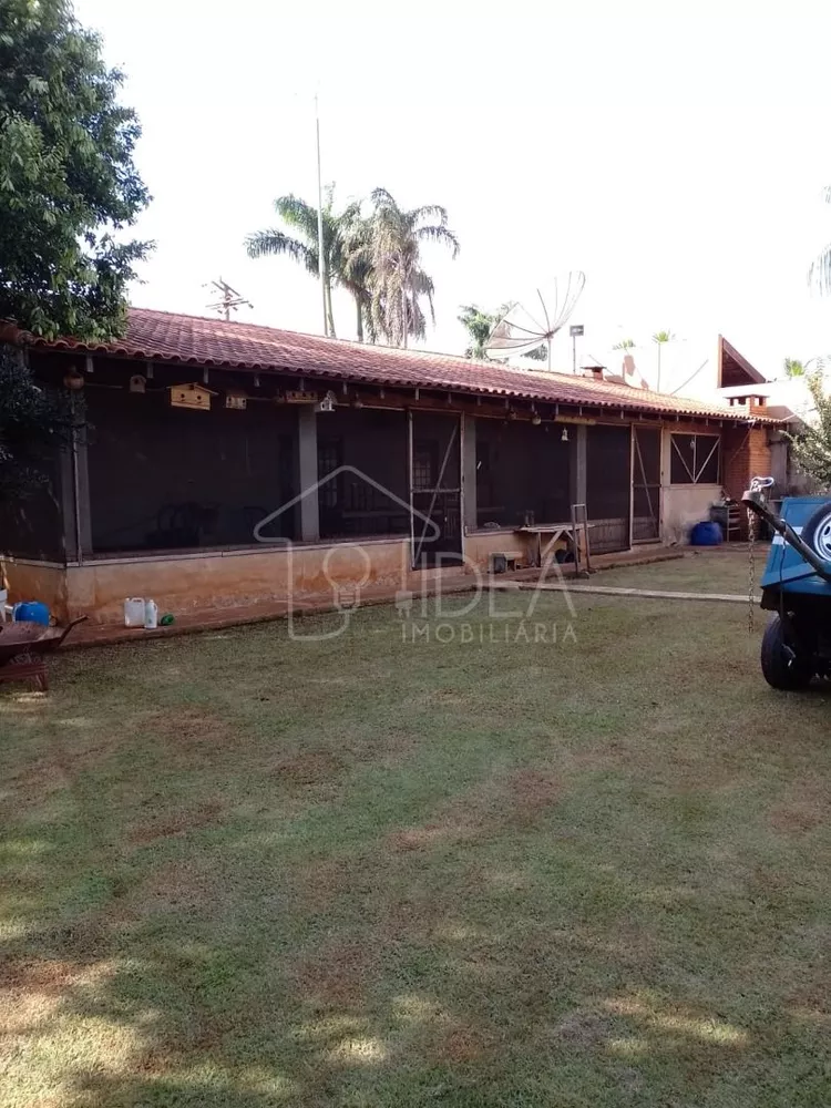 Fazenda à venda com 2 quartos, 130m² - Foto 1