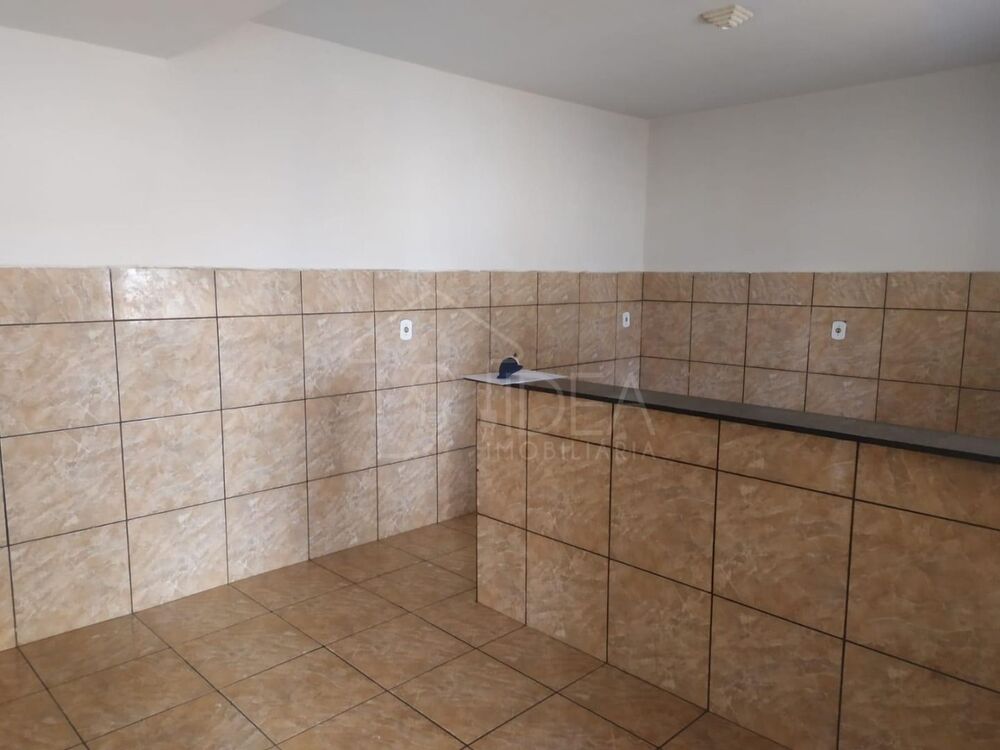 Casa à venda com 2 quartos, 90m² - Foto 11
