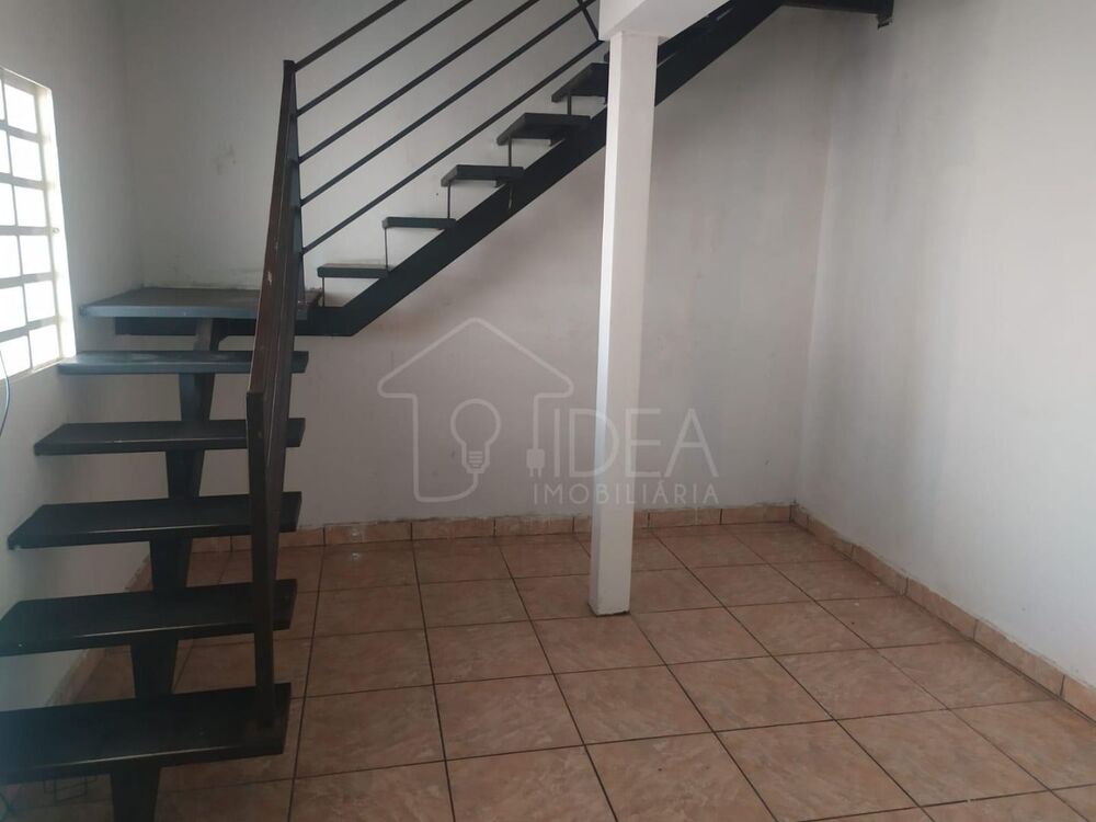 Casa à venda com 2 quartos, 90m² - Foto 7