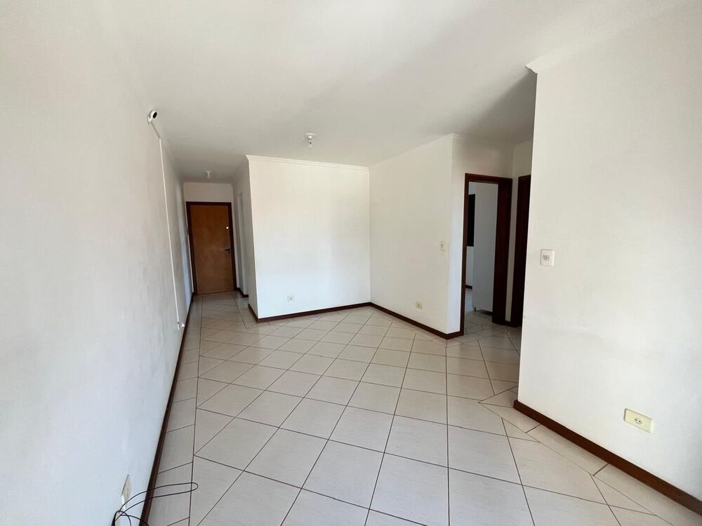 Apartamento à venda com 2 quartos, 57m² - Foto 1
