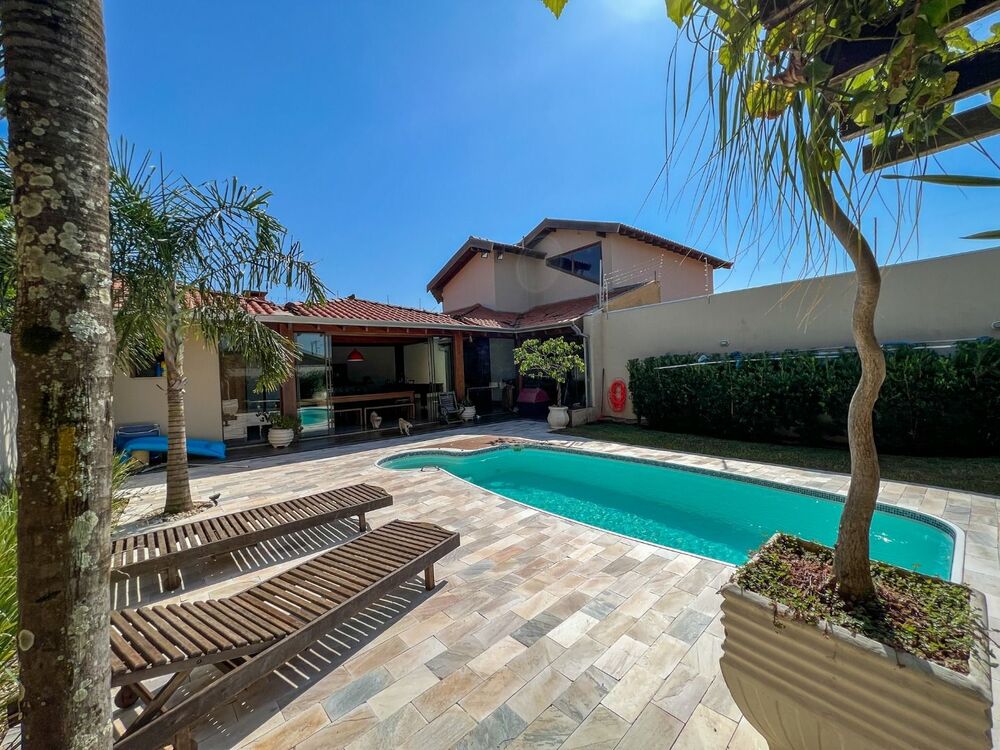 Casa, 3 quartos, 416 m² - Foto 1