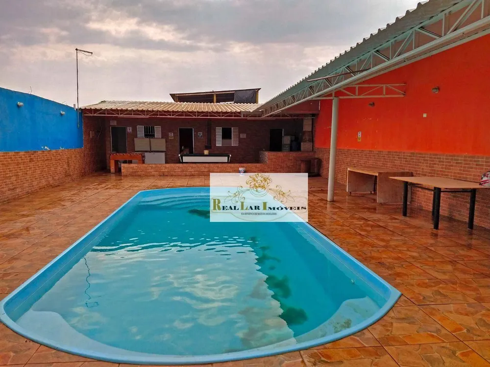 Chácara, 2 quartos, 250 m² - Foto 1